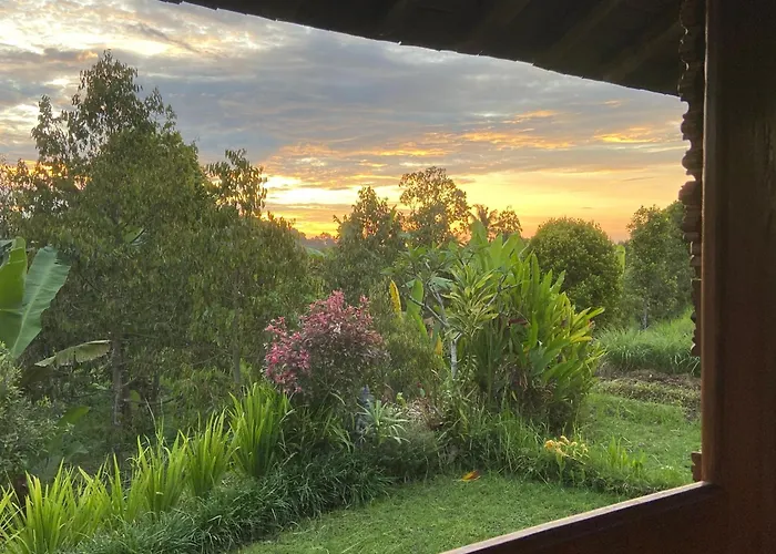 Sunset Sala- Experience The Real Bali Hotel
